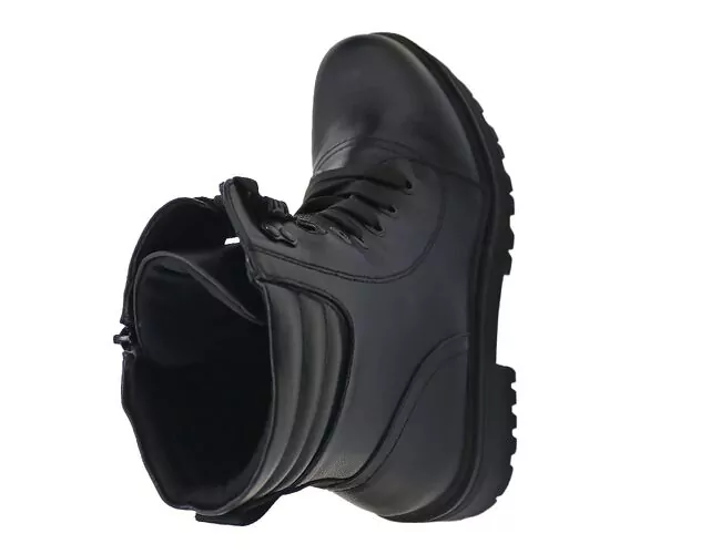 Bota Coturno Salto Baixo Tratorada Feminina Mooncity 72223 Preto - Atacado