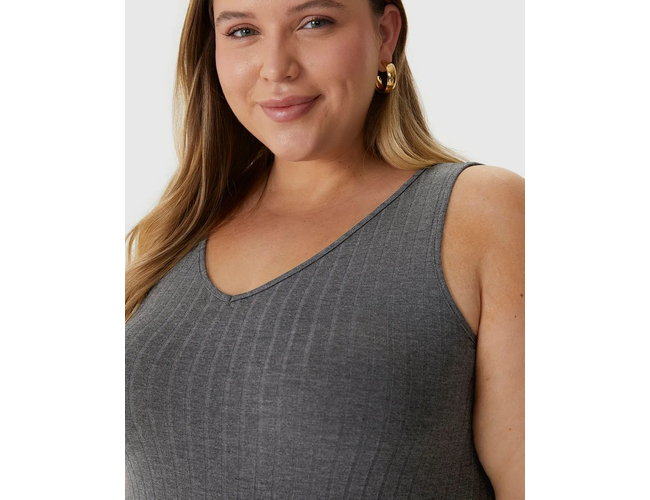 Regata Básica Malwee Feminina Plus Size Decote V Canelado Viscose 1000087854 - Atacado