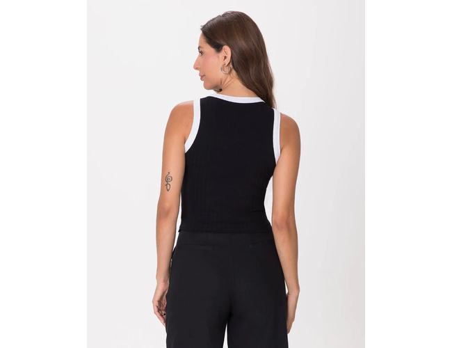 Regata Básica Malwee Feminina Long Cropped Em Malha Canelada De Viscose 1000113554 - Atacado