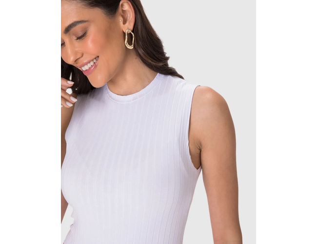 Regata Básica Malwee Feminina Justa Gola Alta Em Malha Viscose Canelada 1000133622 - Atacado
